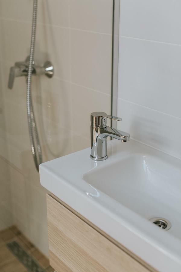Fyaka Loft Apartments Водице Екстер'єр фото